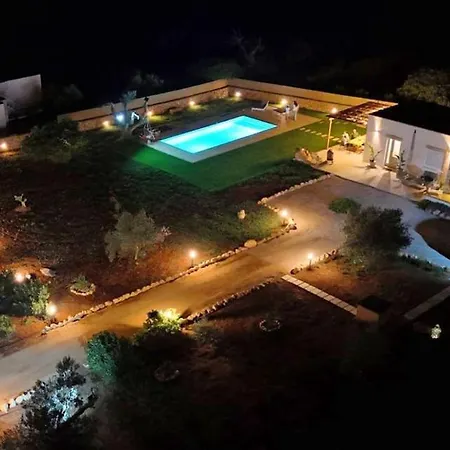 Villa Tenuta Alle Macchie By Salentoaffitti Torre Suda