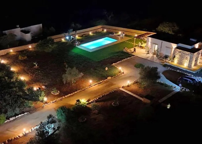 Villa Tenuta Alle Macchie By Salentoaffitti Torre Suda